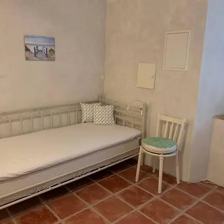 Charming Townhouse With Stunning Pyrenees Views - Close To A Swimming Pool - Sleeps 6 度假居 *