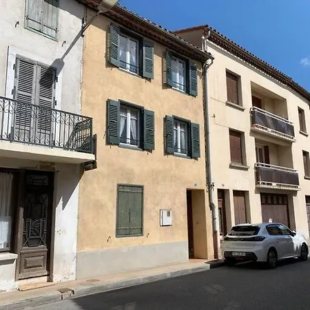 Charming Townhouse With Stunning Pyrenees Views - Close To A Swimming Pool - Sleeps 6 度假居 *