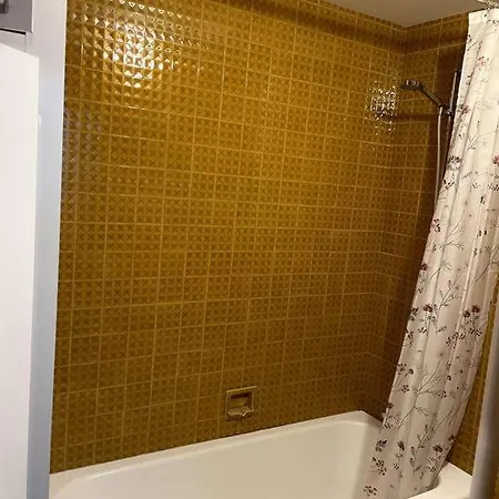 度假居 Charming Townhouse With Stunning Pyrenees Views - Close To A Swimming Pool - Sleeps 6