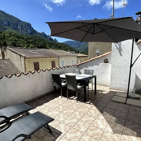 Charming Townhouse With Stunning Pyrenees Views - Close To A Swimming Pool - Sleeps 6 * 阿克萨