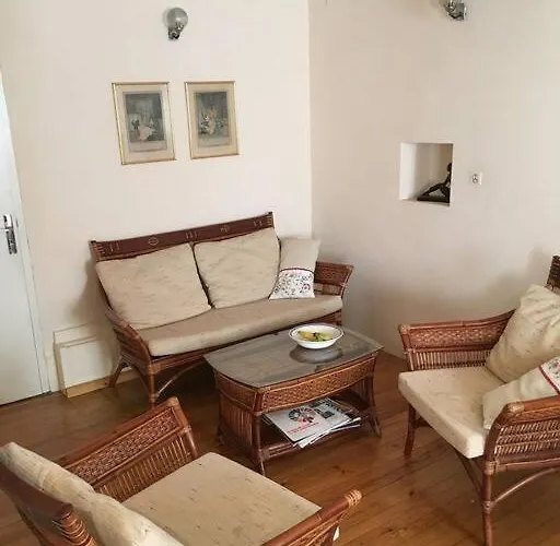 Townhouse In Southern France With A Wonderful View And Close To A Swimming Pool Ferienhaus Axat